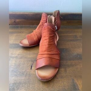 Miz Mooz Corra Leather Sandals Burnt Rust Zip Adjustable Strap Size 10 EUR 41